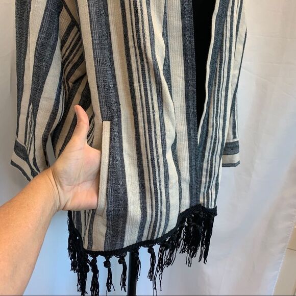 Zara Ecru Fringe Striped Kimono Jacket gray cream Sz M - Picture 7 of 12